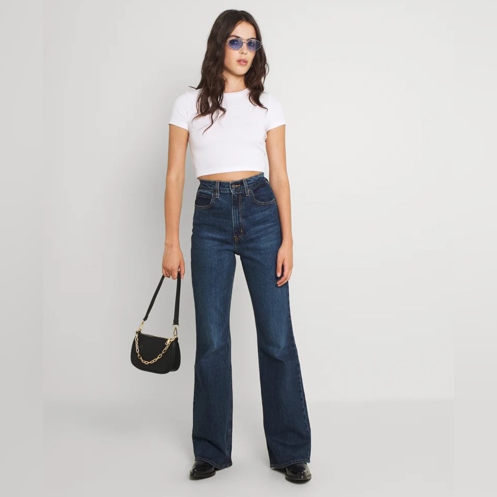 Levi’s 70s high rise flare, dark wash, size 31